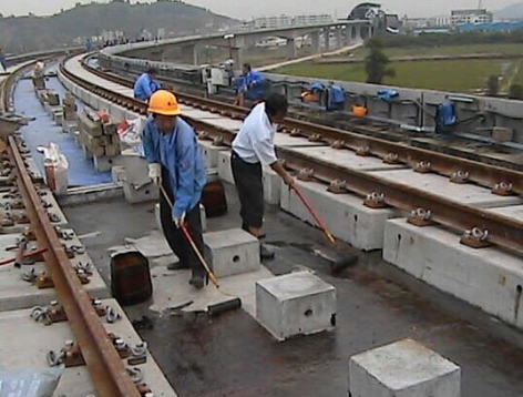 電廠除鹽水箱聚脲施工